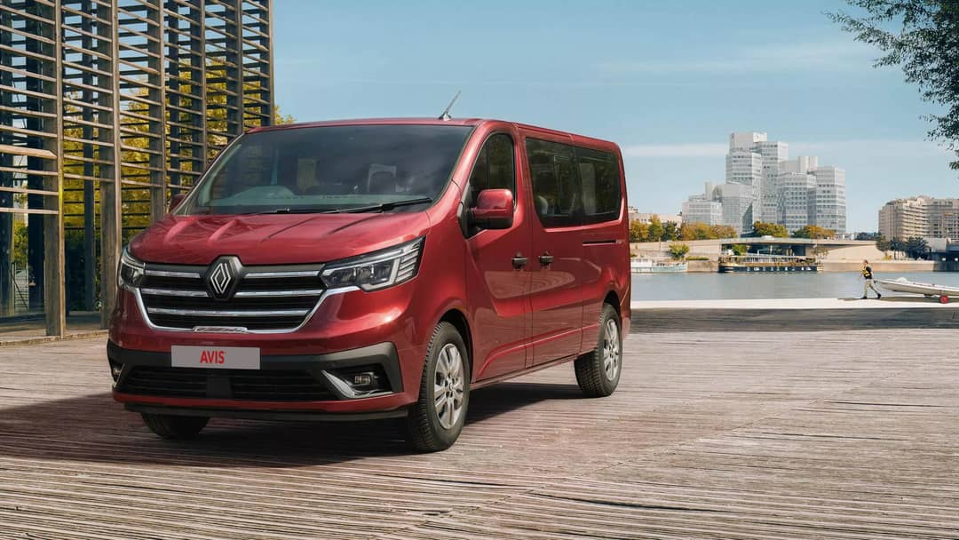 AVIS_Renault_Trafic_Passenger.jpg